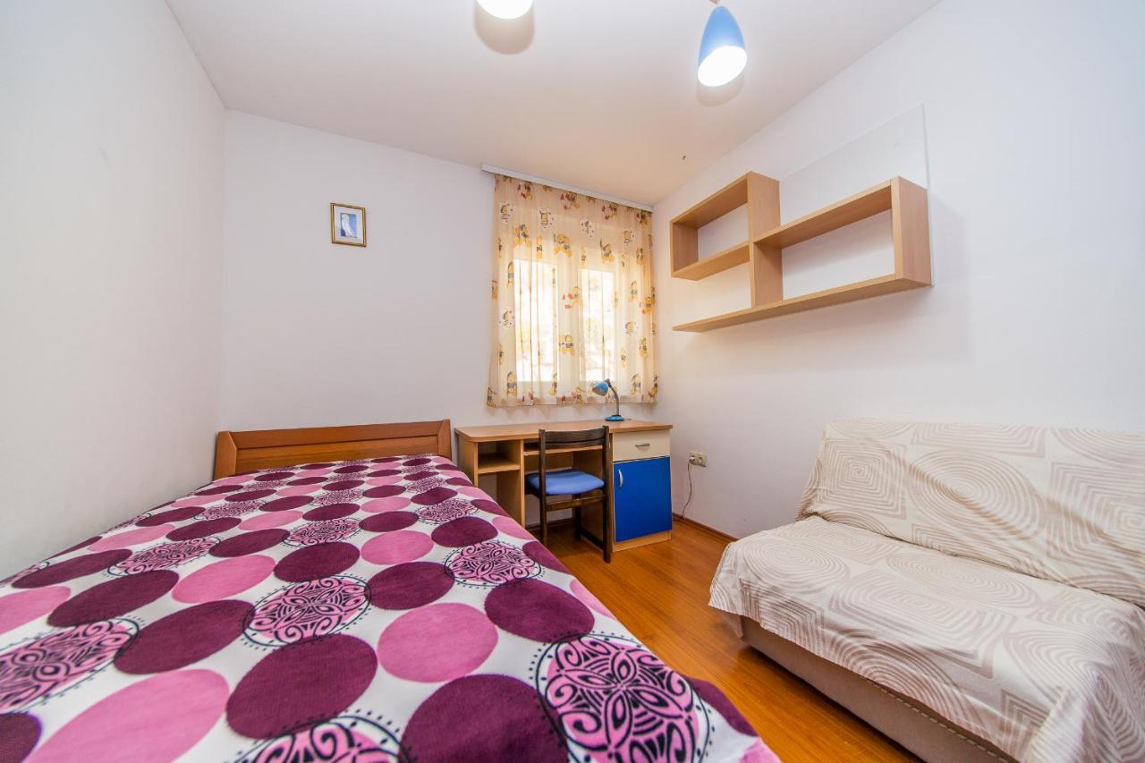 Apartment Luni Локва Рогозница Екстериор снимка